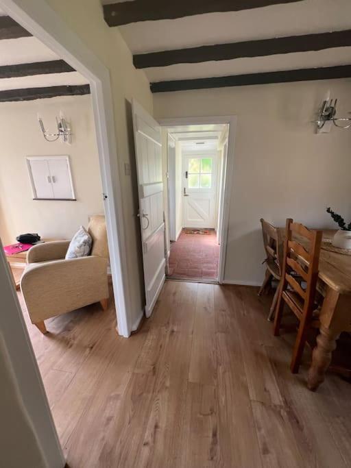 Wish End Cottage Ratton Eksteriør billede