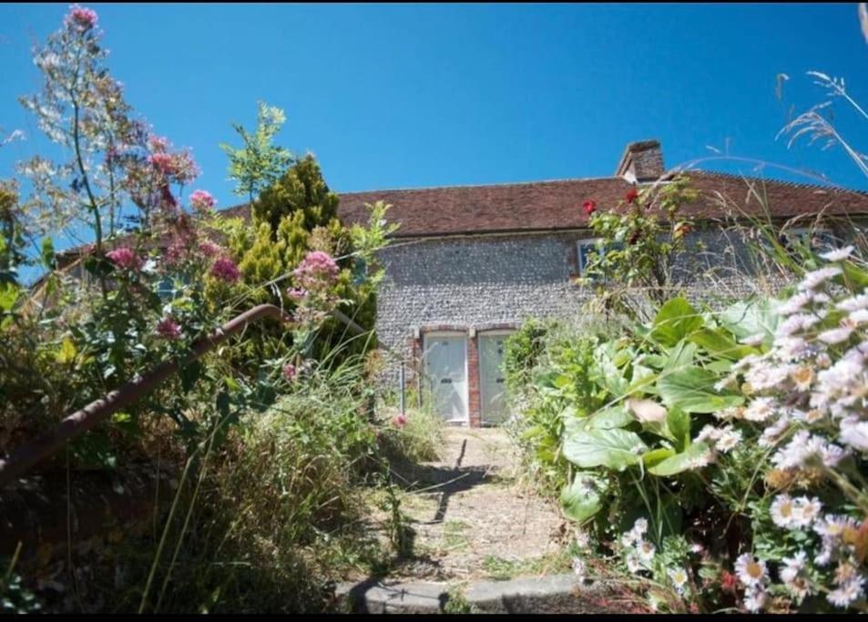 Wish End Cottage Ratton Eksteriør billede